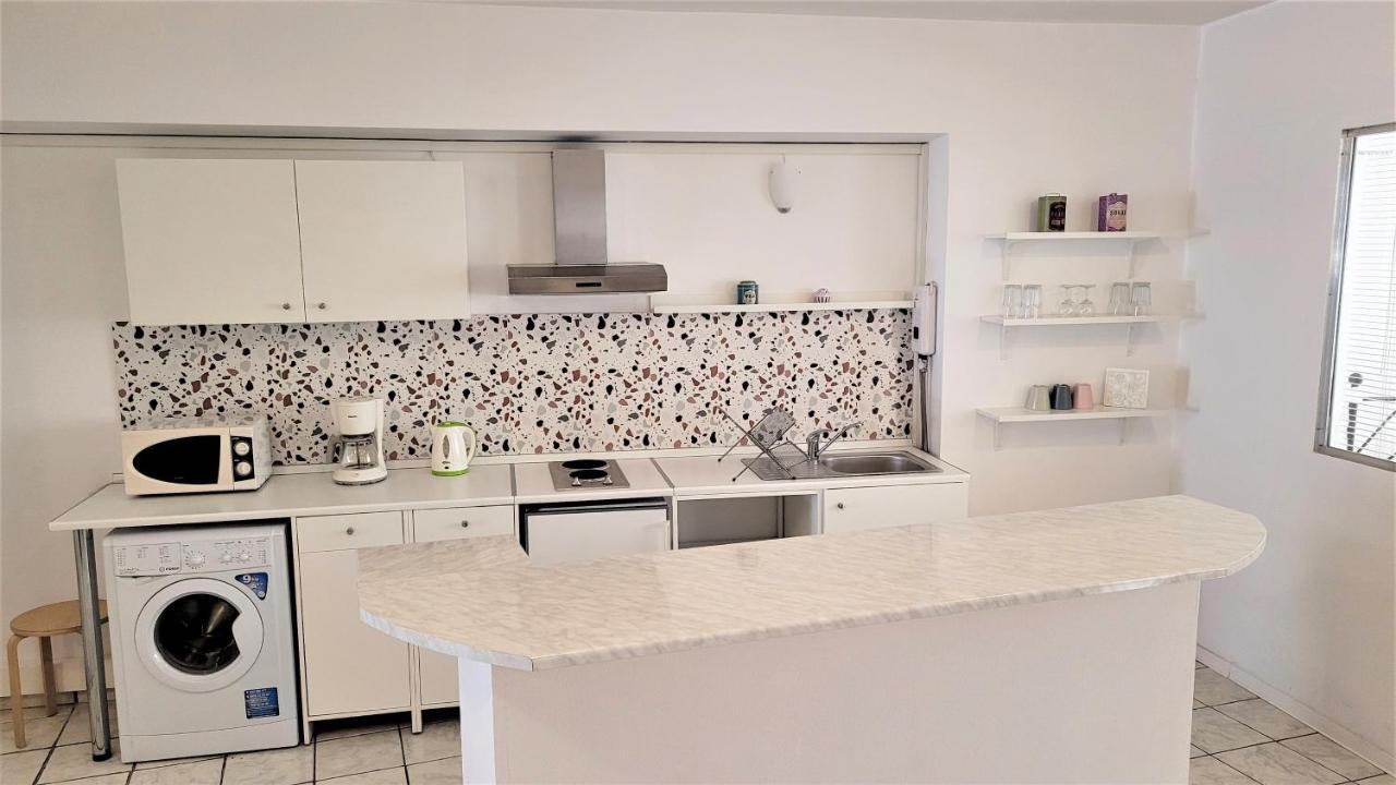 Driopon Apartment - Penthouse Atene Esterno foto